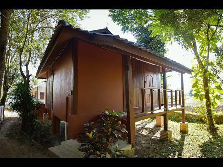 The Wes Village, Incl Free Breakfast & 100 Thb Food Gift Chiang Dao Εξωτερικό φωτογραφία